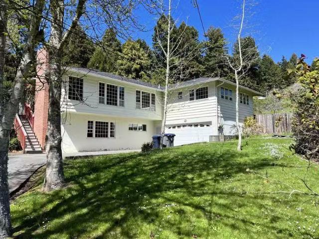 Condo for rent in Eureka