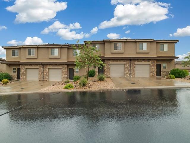 Townhouse for sale in Washington, Washington County