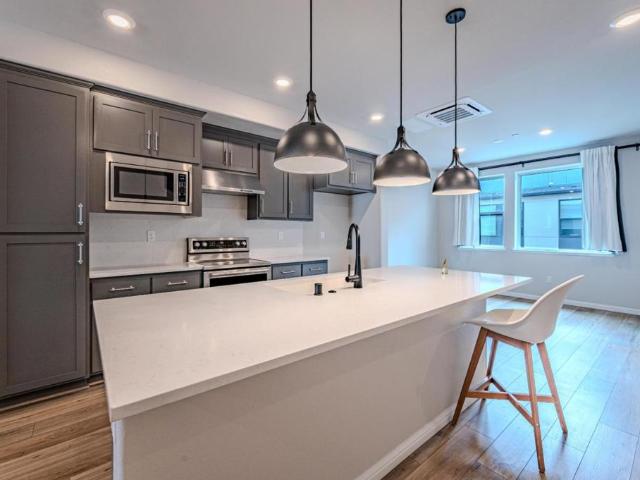Condo for sale in San Mateo, California