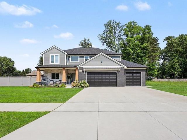 House for sale in Chesterfield, Redford Township
