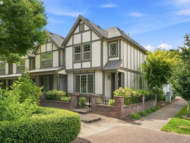 Townhouse for sale in Oregonia