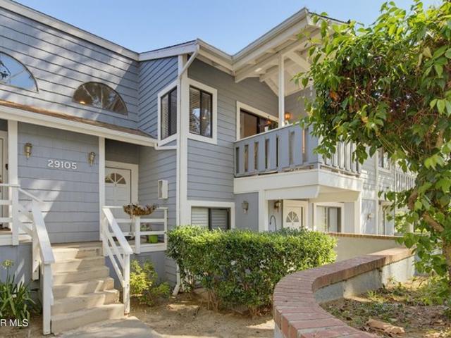 Condo for sale in Agoura Hills, California