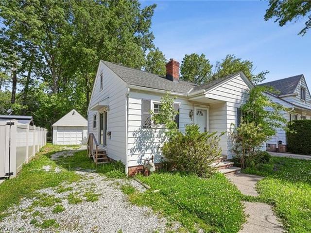 House for sale in Wickliffe, Ohio