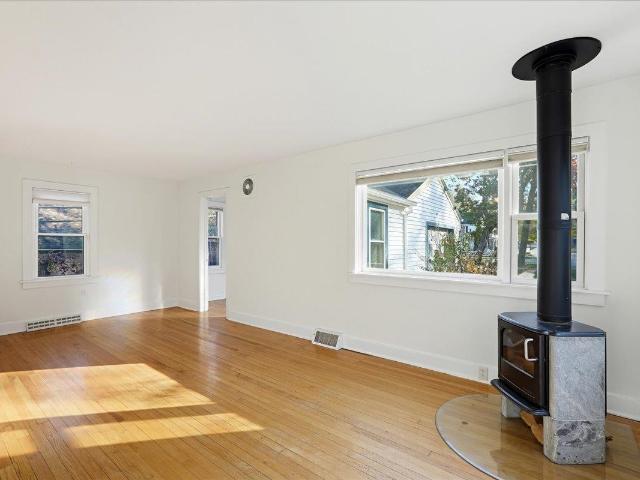 House for sale in Rocky Bluff, Madison