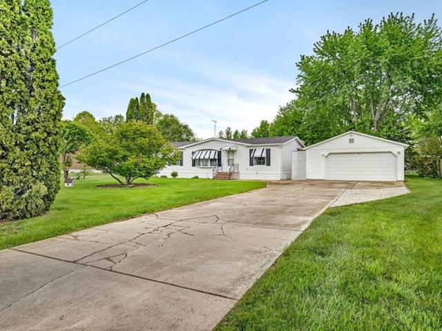 House for sale in Ottawa, Illinois