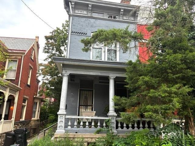 House for sale in Roselawn, Ohio