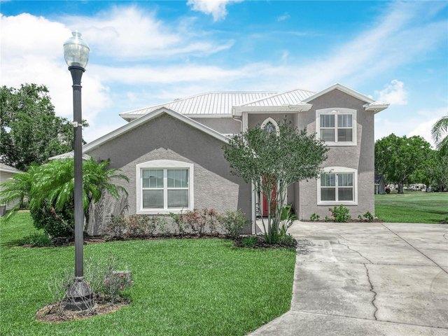 House for sale in Bowling Green, Florida