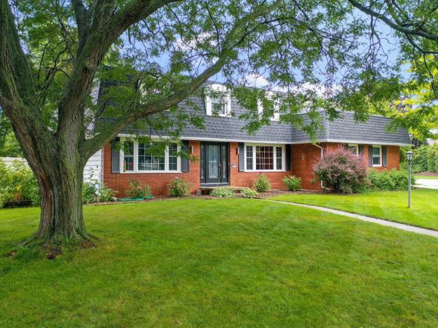 House for sale in Allouez, Brown County