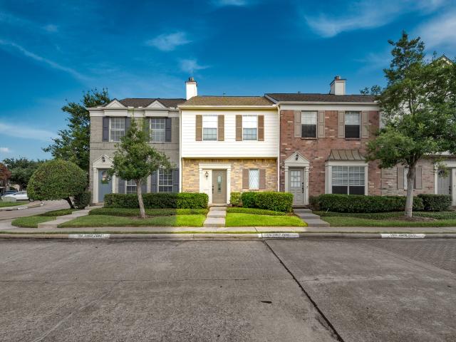 Townhouse for sale in Sugar Land Townhouse for sale in Sugar Land