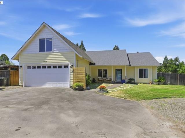 House for sale in Oregonia