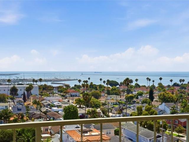 Condo for sale in Canoga Park, California