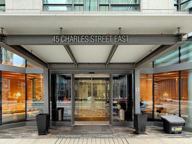Condo for rent in Toronto Centre, Toronto