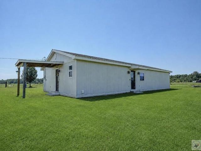 House for sale in New Boston, Texas
