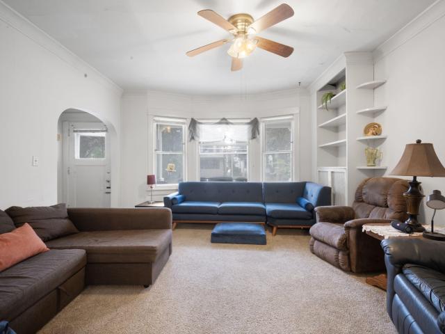 House for sale in Upper East Side, Milwaukee