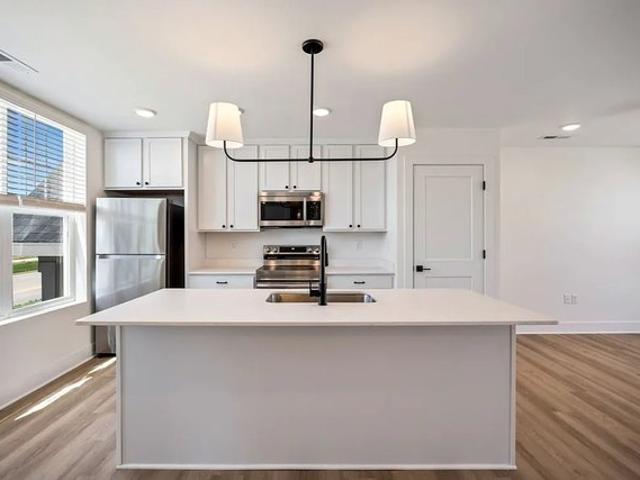 Townhouse for rent in Waukee, Iowa