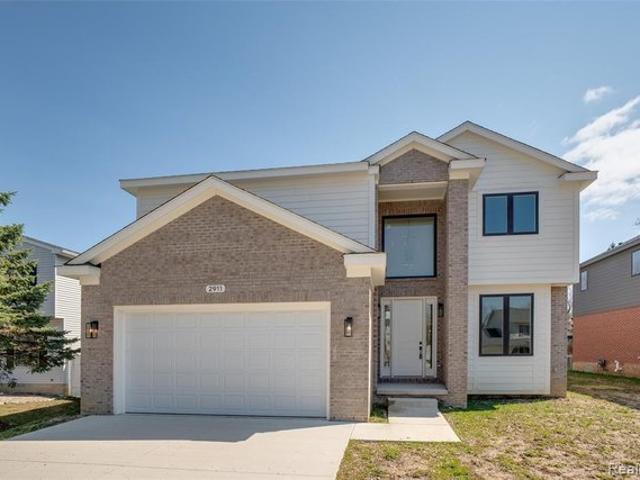 House for sale in Rochester Hills, Michigan