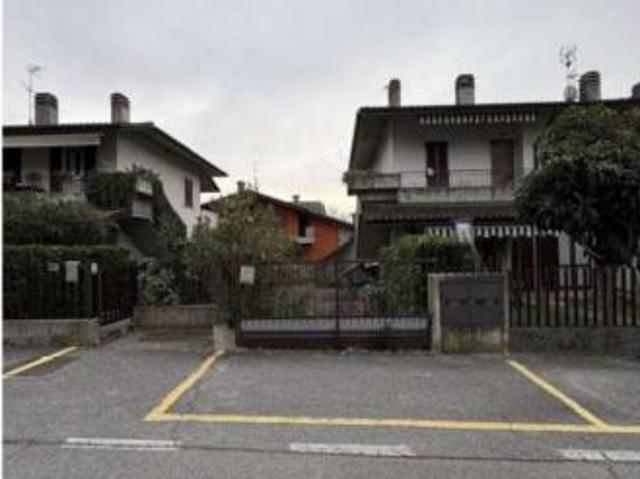Appartamento in vendita a Montello, Lombardia