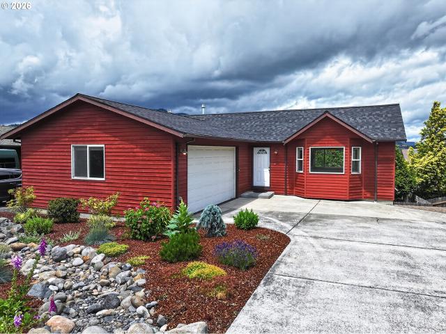 House for sale in Oregonia
