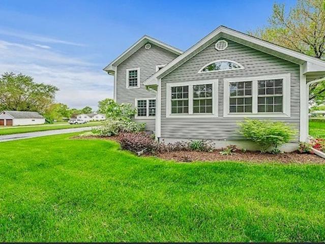 House for sale in Whiteside, Illinois
