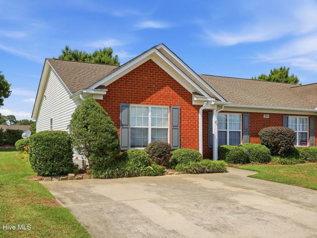 Condo for sale in Winterville, North Carolina