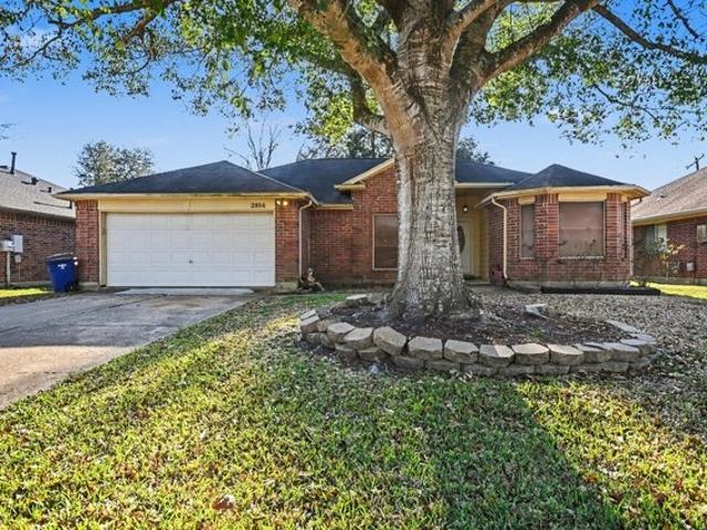 House for sale in Dickinson, Texas