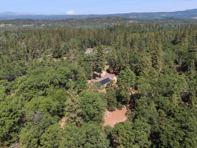 House for sale in Shasta, California