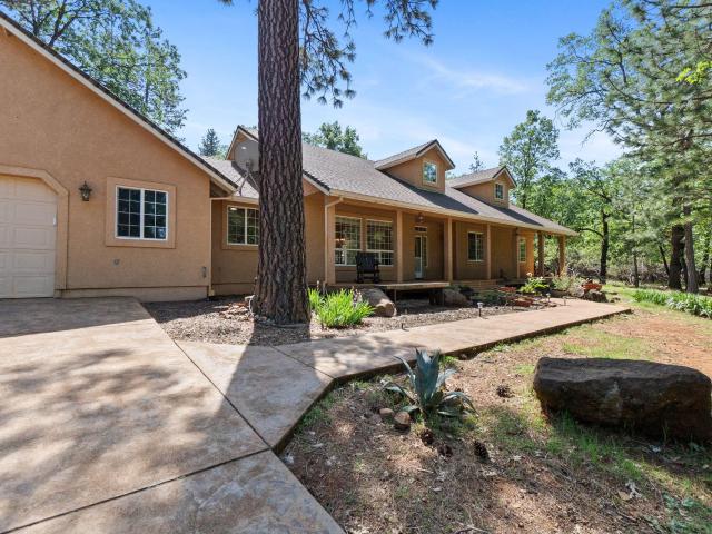 House for sale in Shasta, California