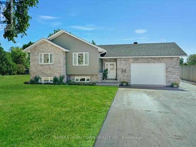 House for sale in Elizabethtown, Ontario