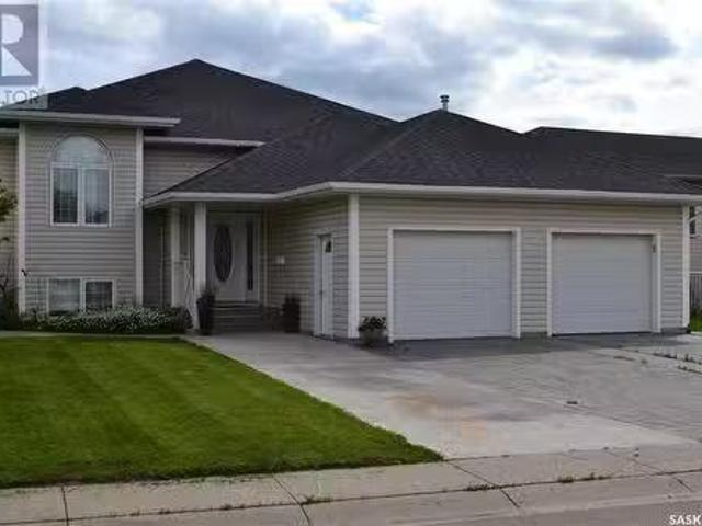 House for sale in Saskatoon, Saskatchewan