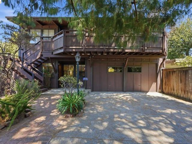 Condo for sale in Berkeley, California
