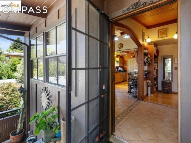 Condo for sale in Berkeley