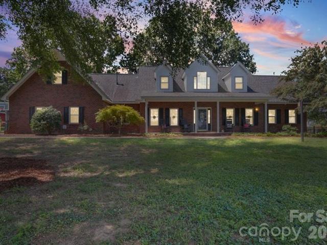 House for sale in Marshville, North Carolina