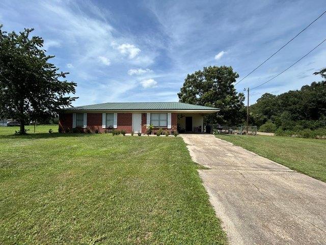 House for sale in Ashford, Alabama