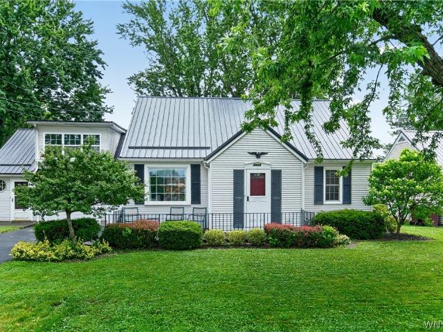 House for sale in Derby, New York