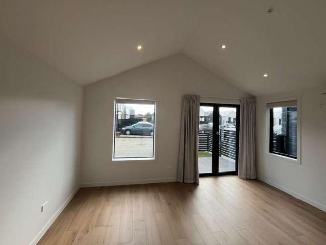 Townhouse for rent in Paraparaumu, Wellington