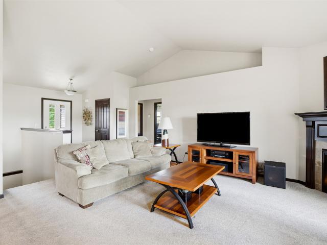 House for sale in Utowana Beach, Menasha