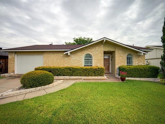 House for sale in Carrollton, Texas