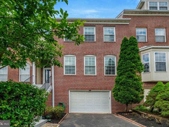 Townhouse for sale in Virginia