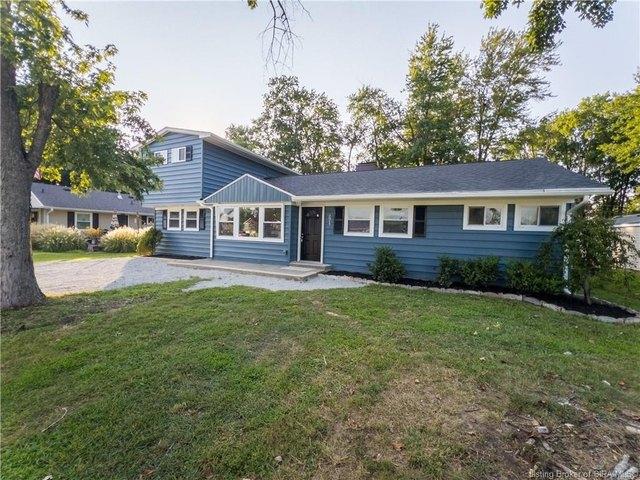 House for sale in Jeffersonville, Indiana