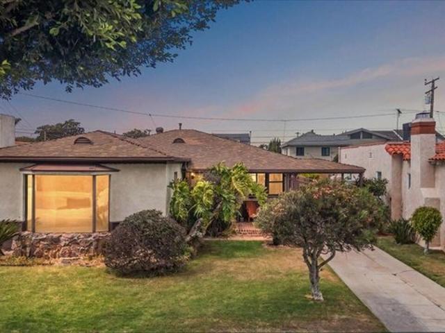 House for sale in Inglewood, California