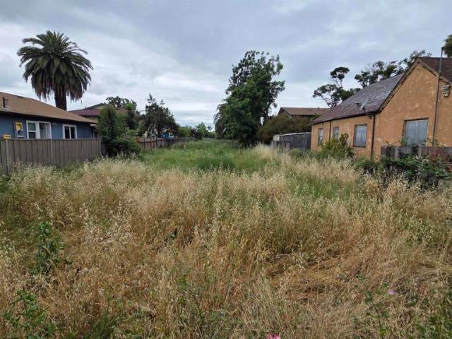 Land for sale in Hayward, California