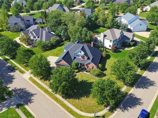 House for sale in Saint James Place, North Canton