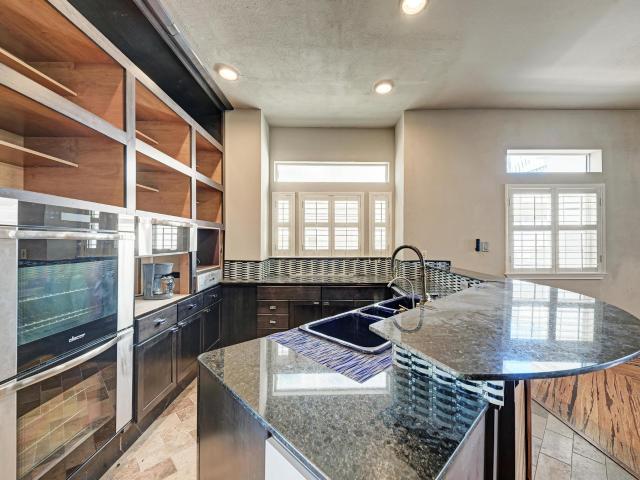 Condo for sale in Lakeway, Travis County