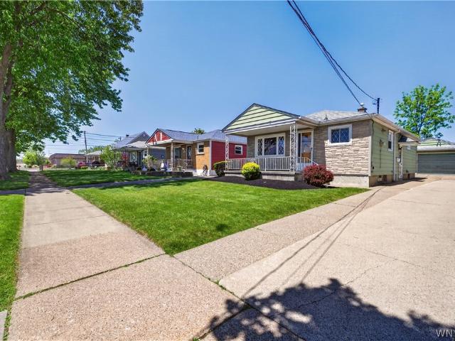 House for sale in Niagara, New York