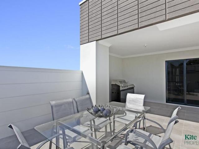 Townhouse for rent in Horseshoe Creek, South Australia
