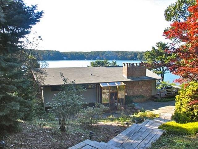 Property for rent in Oak Bluffs, Massachusetts