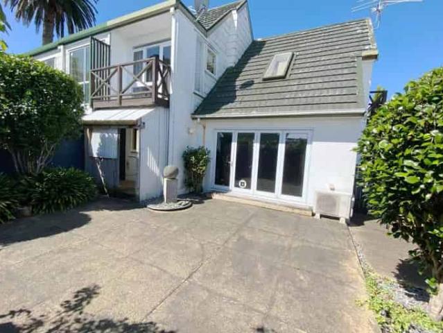 House for rent in One Tree Hill, Oroua County