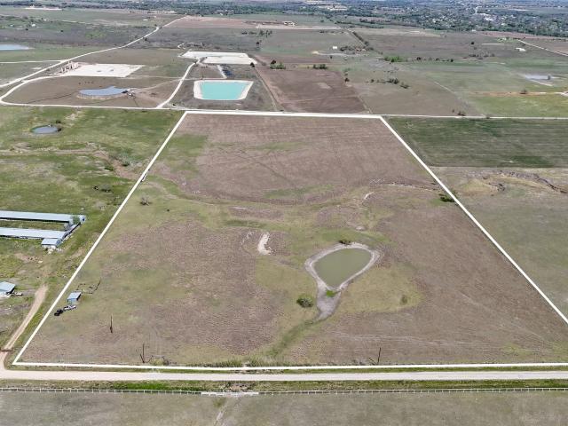 Land for sale in Shiner, Texas
