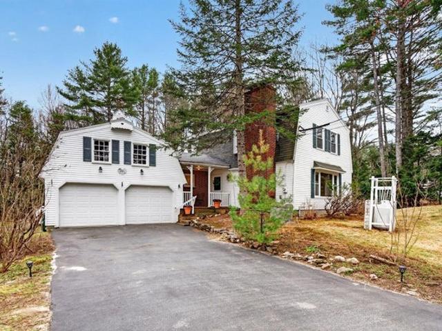 House for sale in Poland, Maine