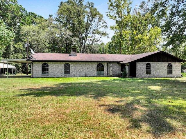 House for sale in Broaddus, San Augustine County